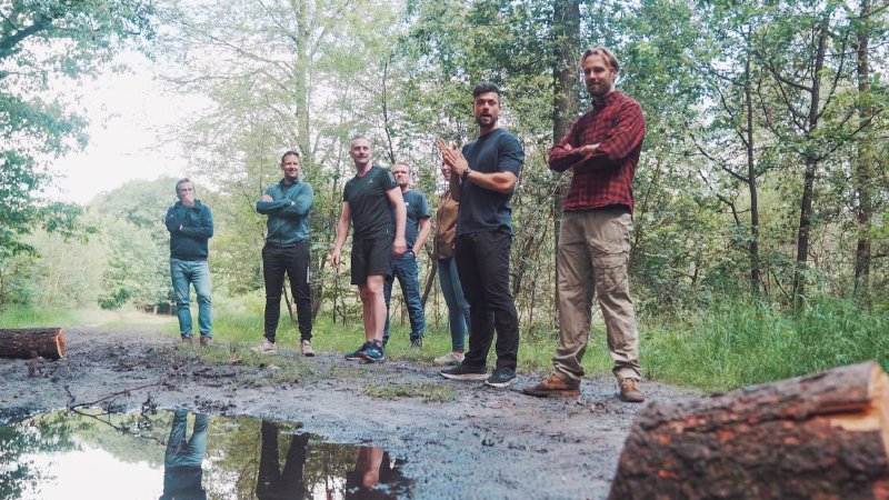 Unieke corporate events in de Chaamse Bossen onder Breda, waar verbinding en teambuilding centraal staan.